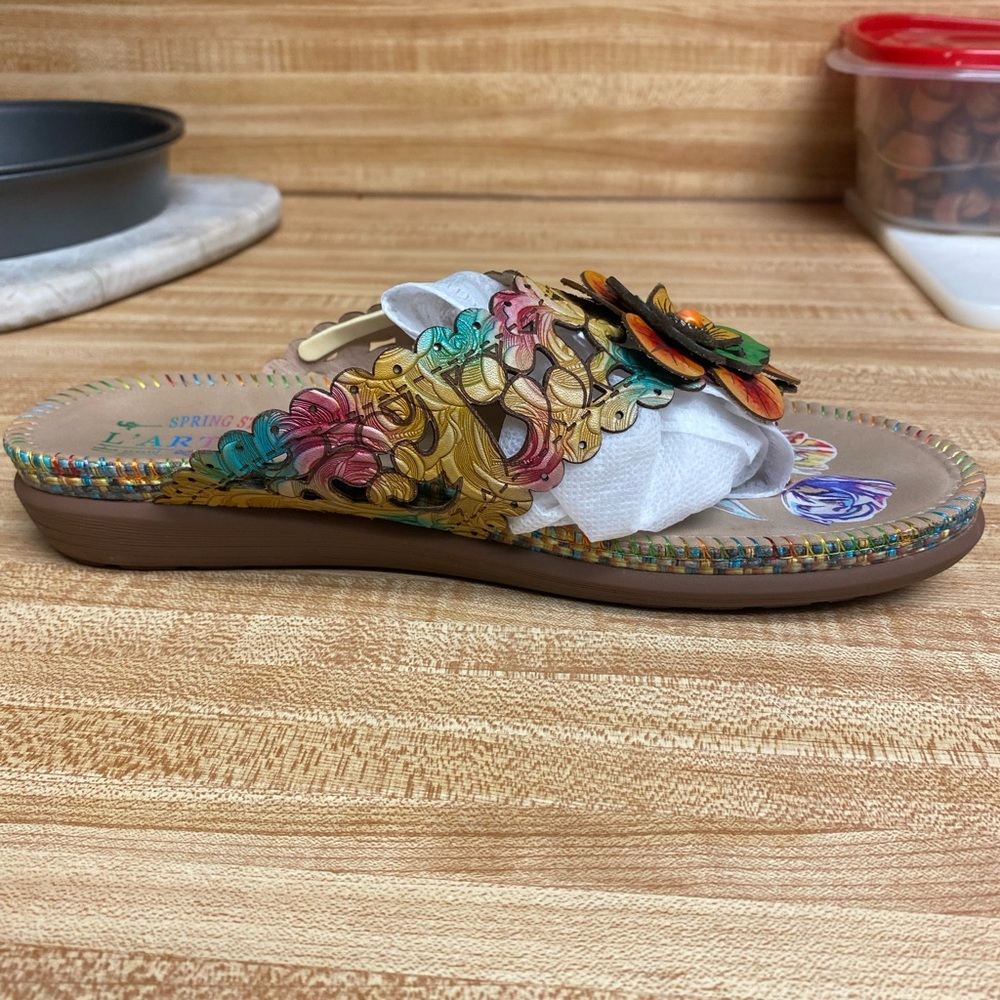 L'ATISTE Women's Spring Step Solange Handpainted Leather Sandala Sandles - Picture 3 of 6